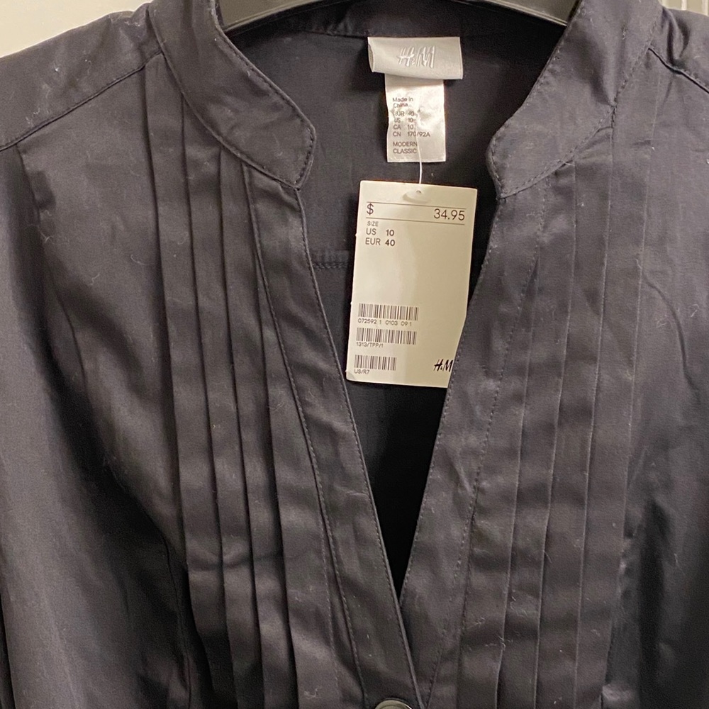H&M black dress. - Picture 8 of 10